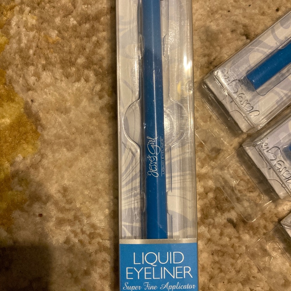 JESSE'S GIRL Liquid Eyeliner - Blue Hawaii